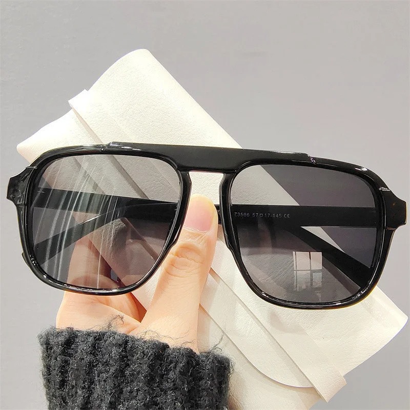 New Oversized Frame Sunglasses - Vintage Fashion Brands recension och pris
