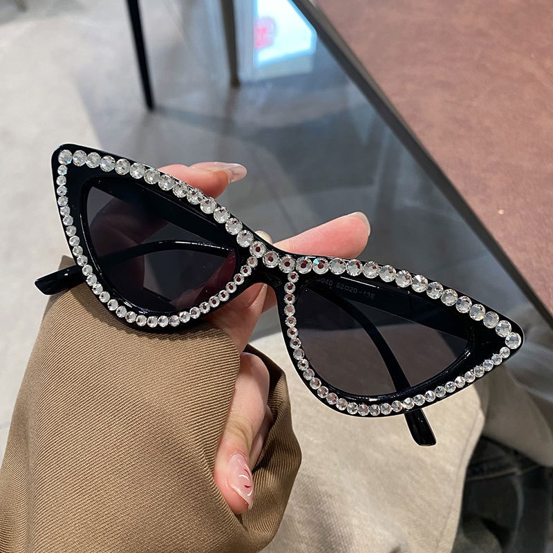 Vintage Luxury Cat Eye Sunglas - Vintage Fashion Brands recension och pris
