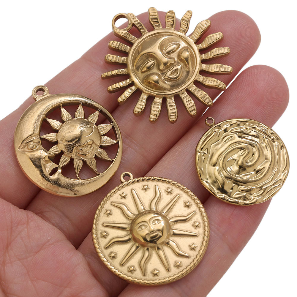 5pcs PVD Gold Charms Stainless - Vintage Urban Fashion recension och pris