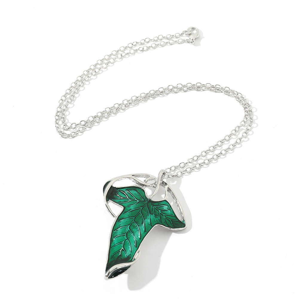 Vintage Green Leaf Pendant Nec - Vintage Urban Fashion recension och pris