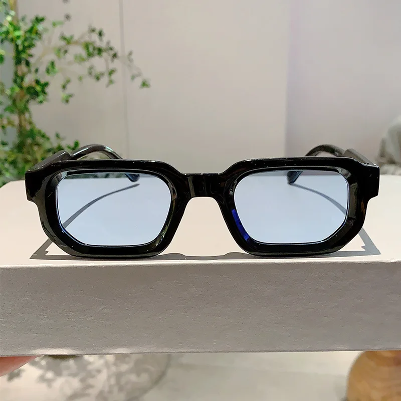 Vintage Rectangle Frame Sungla - Vintage Fashion Brands recension och pris