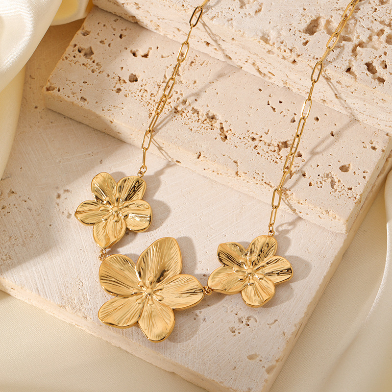 Gold Fashion Vintage Flower Pe - Vintage Fashion Trends 2025 recension och pris
