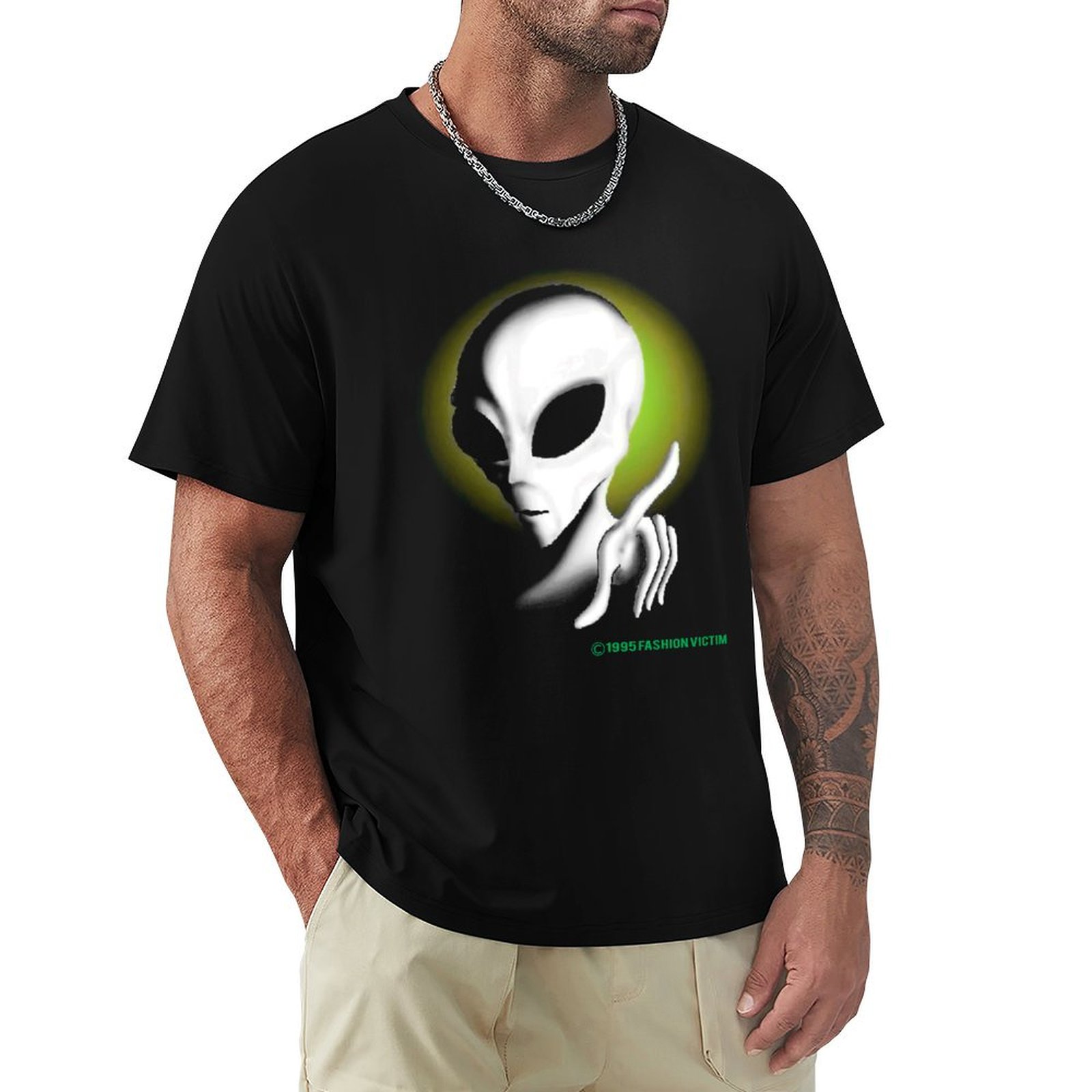 1995 ALIEN Vintage Glow In The - Vintage Fashion Victim recension och pris